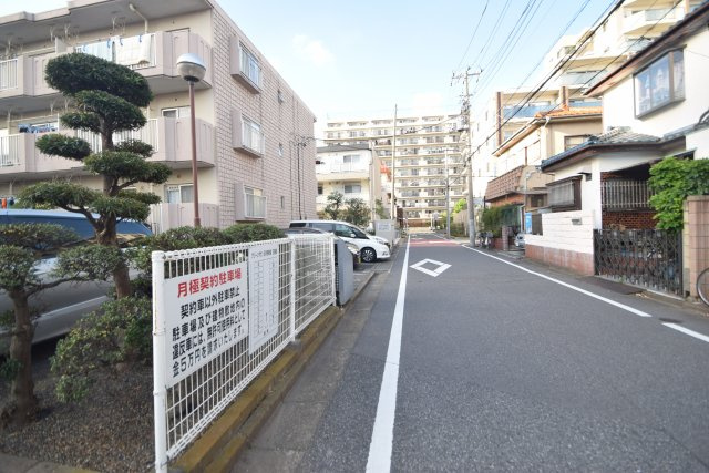 グリーンタウン石井のエントランス|ゆとりのあるエントランスです