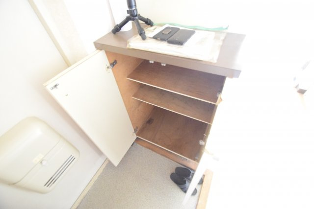 グリーンタウン石井の玄関|下駄箱付