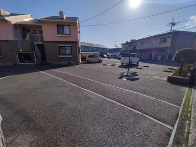 【駐車場】 | フローラルシティⅠB棟
