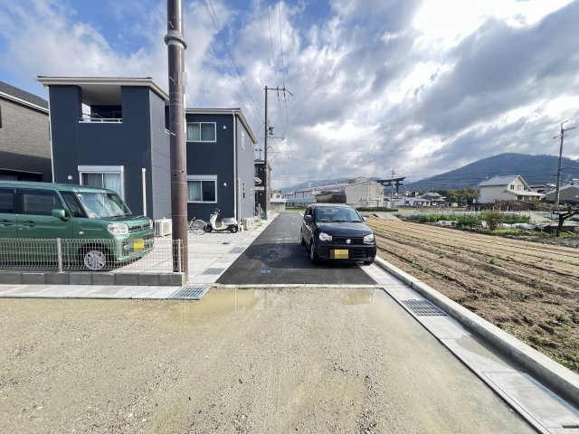 桜井市三輪　第10期全２棟の前面道路含む現地写真|前面道路含む現地写真です