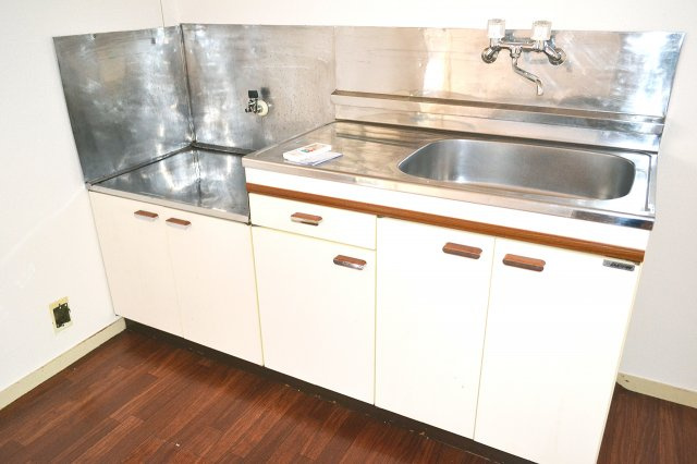 コーポ・シャトレーヌのキッチン|使いやすいキッチンです