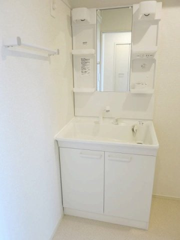 ウエストサイド・アルドールの洗面所|忙しい朝には欠かせない洗面所です