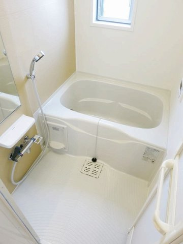 ウエストサイド・アルドールの浴室|落ち着いた空間のお風呂です