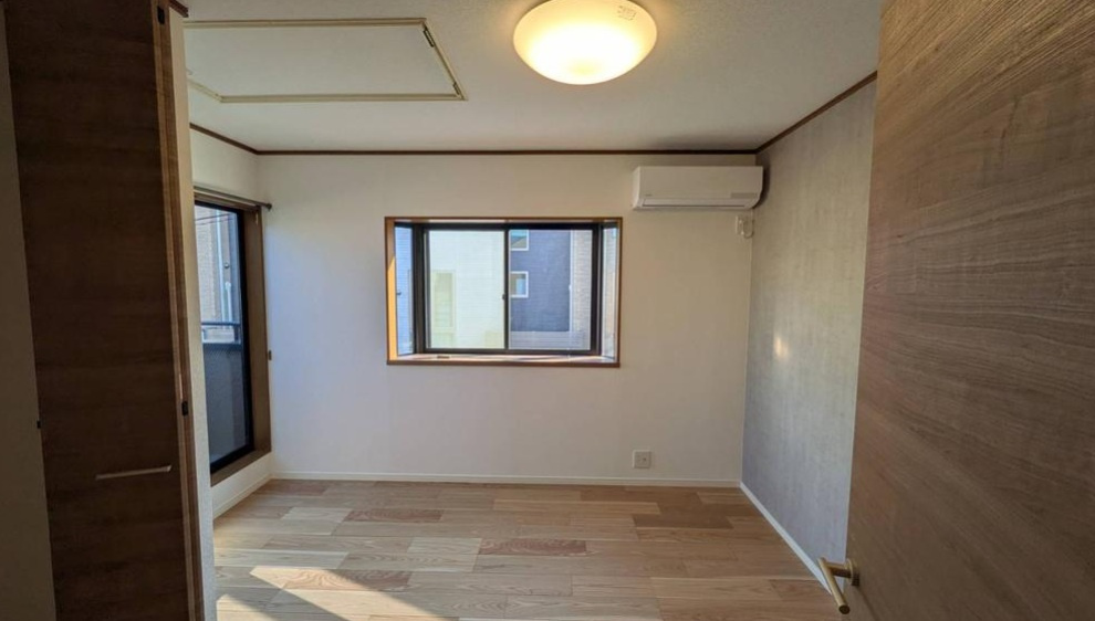 市川市欠真間２丁目の洋室