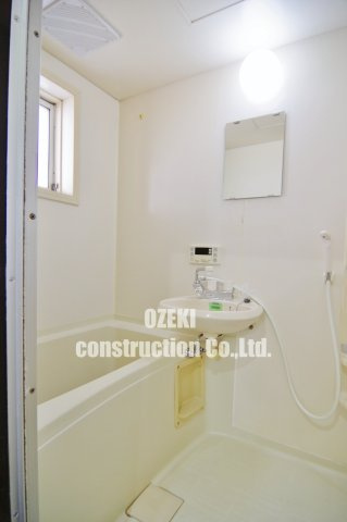 エメラルドハイツの浴室