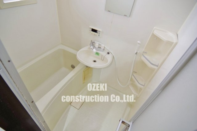 エメラルドハイツの浴室