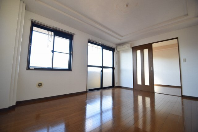 コンフォースＫの居間・リビング|リビング14.2帖