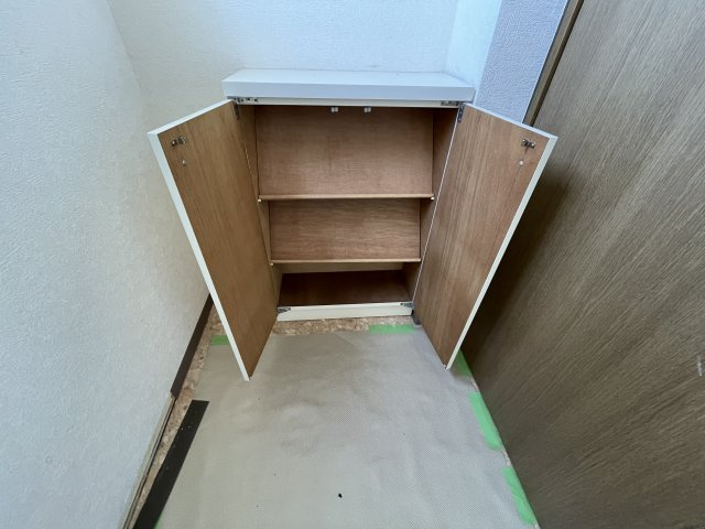 小林ビルの収納