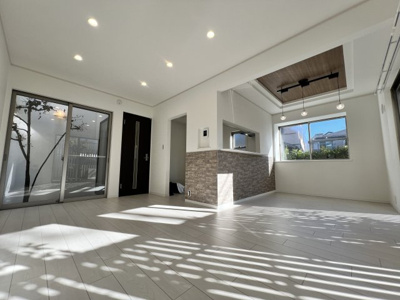 【居間・リビング】 | 杉並区桃井1丁目 中古戸建