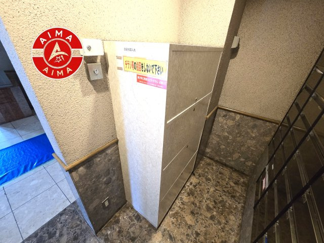 ライオンズシティ姪浜の玄関|ゆとりある玄関スペースでシューズボックスもつき収納充実！