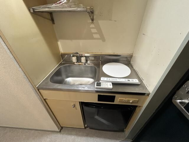 横浜市戸塚区戸塚町のアパートのキッチン