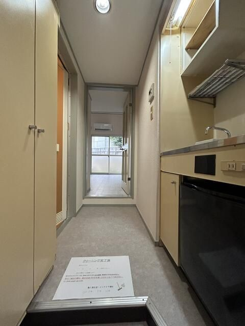 横浜市戸塚区戸塚町のアパートの玄関