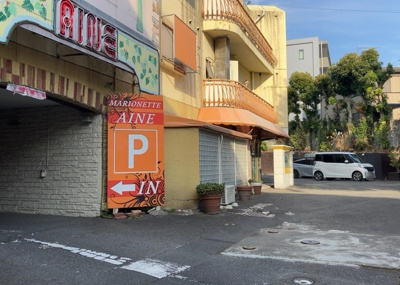 【外観】 | ホテルマリオネットアイネ | 土地探しをしていると都市計画区域という言葉を目にすると思います。法律によって、都道府県知事や国土交通大臣が指定するエリアのことを指しており、都市計画区域は市街化区域と市街化調整区域に分けられています。