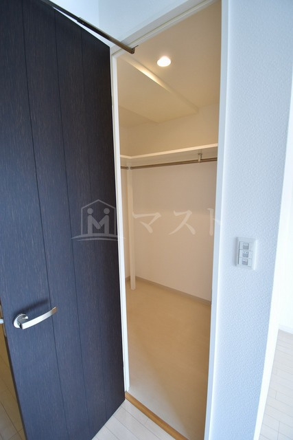 アプリーレ堺筋本町の収納