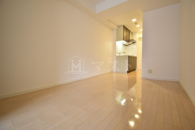 アプリーレ堺筋本町の居間・リビング