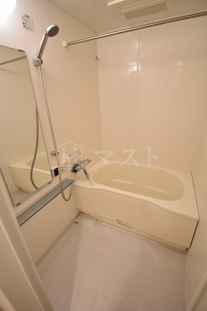 アプリーレ堺筋本町の浴室