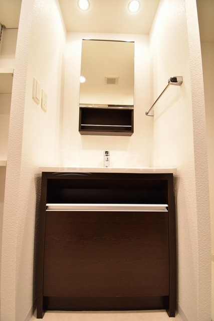 アプリーレ堺筋本町の洗面所