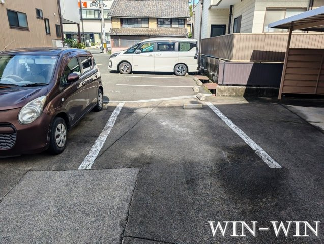 ツーリバーズ袴田の駐車場