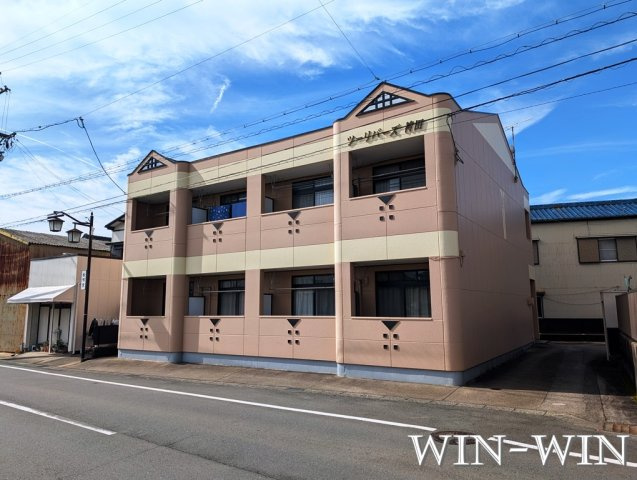 ツーリバーズ袴田の外観