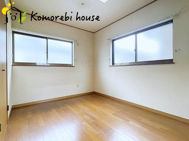 鴻巣市宮地2丁目　中古一戸建ての子供部屋|26.7.13　撮影済み