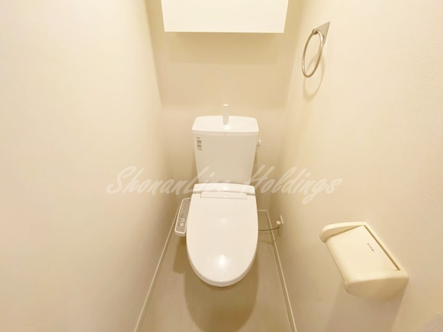 藤沢市亀井野１丁目の賃貸マンションのトイレ