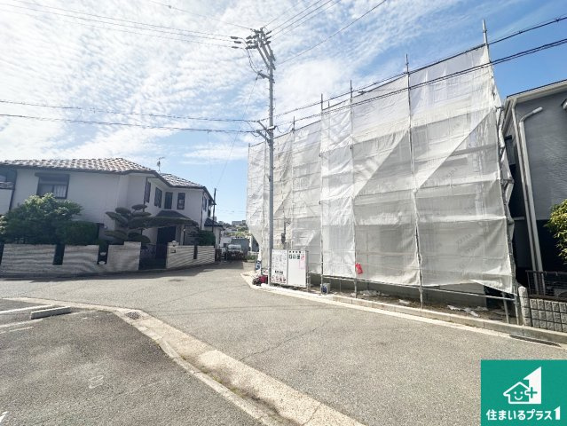 神戸市垂水区山手　第1期　新築一戸建ての前面道路含む現地写真|周辺は落ち着いた街並みの住宅地！子育てがしやすい住環境です！まだ未完成ですが、現地でしかわからない事もございます。是非一度ご覧ください。