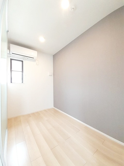 横浜市泉区和泉中央北２丁目のアパートの寝室