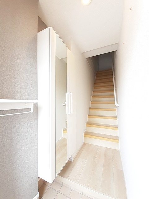 横浜市泉区和泉中央北２丁目のアパートの玄関