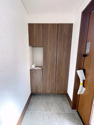 【エコnaホーム】　郡山市小原田1丁目　小原田小・小原田中の玄関|大容量のシューズボックスはご家族皆さんの靴をスッキリ収納！