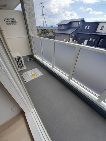 アニメートグレイスのバルコニー|バルコニーからの眺めを楽しみながら食事をしませんか