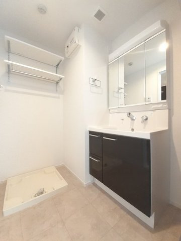 アニメートグレイスの洗面所|スペースが確保できる洗面所です