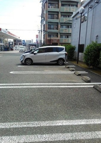 レルベ保田窪の駐車場|駐車場に車を止められます