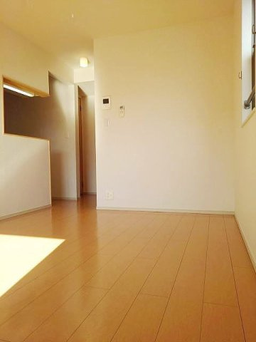 ピュアハイツの内装|明るい室内です