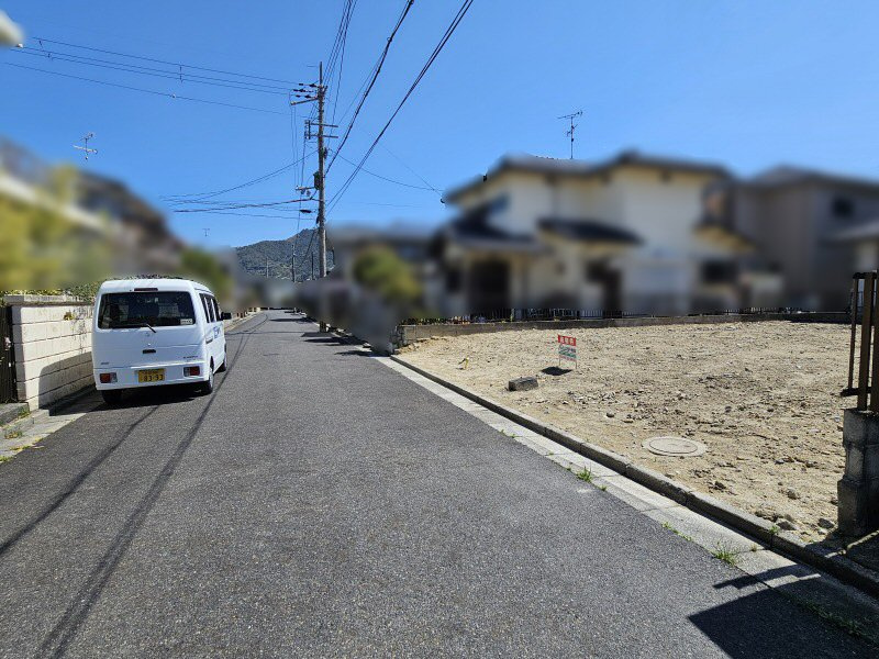 住宅街の中にある土地の外観