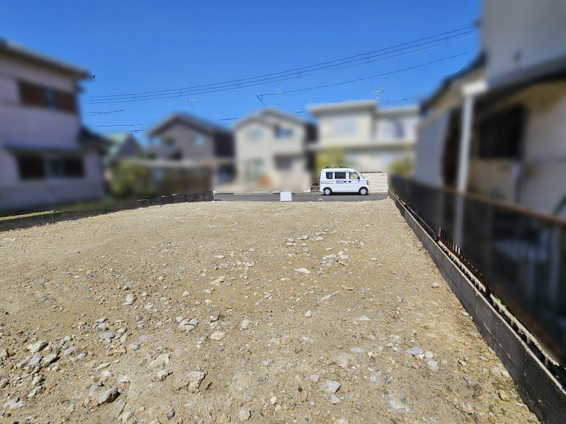 住宅街の中にある土地の外観