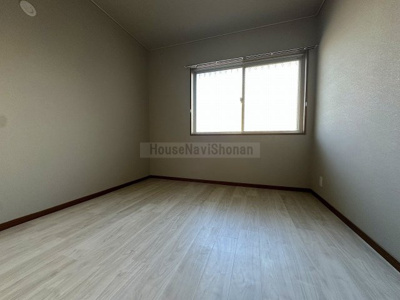 【寝室】 | ラ・メール弥勒寺