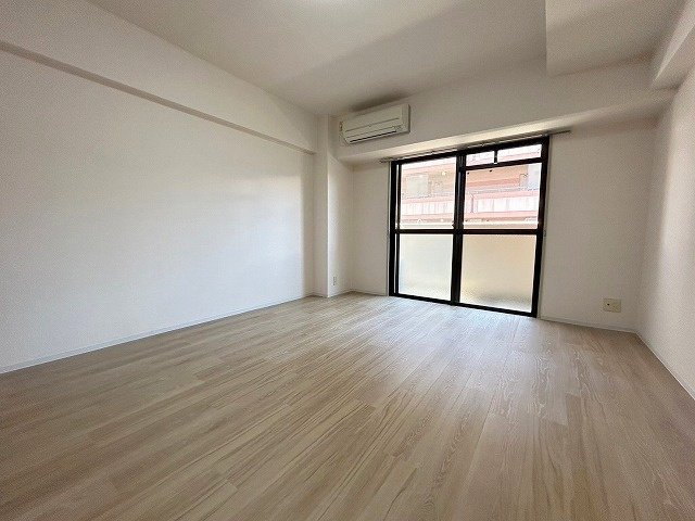 サニーセレクトコーポの居間・リビング