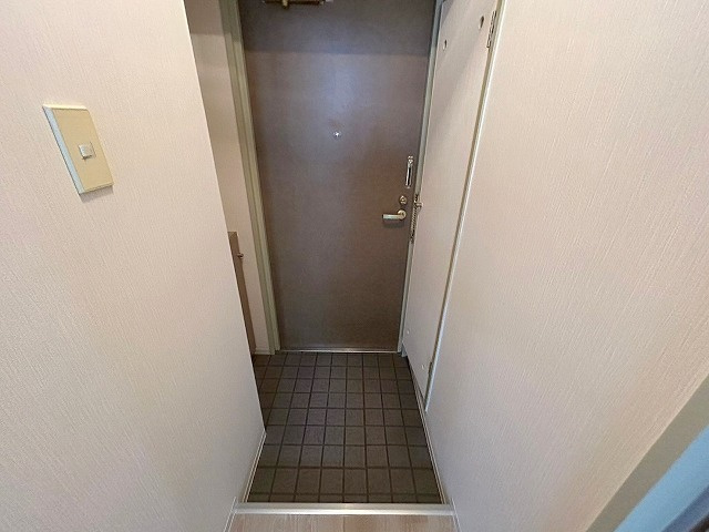 サニーセレクトコーポの玄関