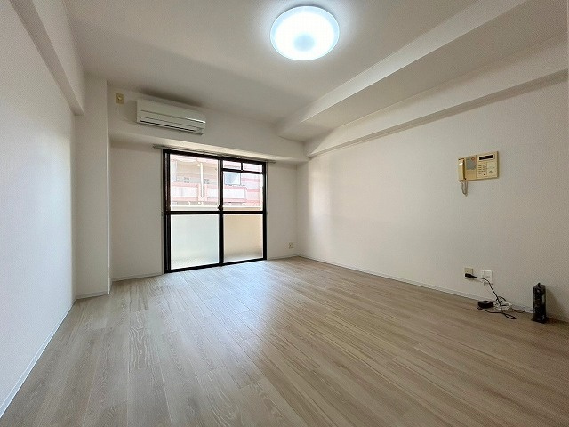 サニーセレクトコーポの居間・リビング