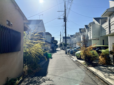 【前面道路含む現地写真】 | 杉並区下井草3丁目 中古戸建