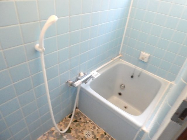 CREA中野町の浴室