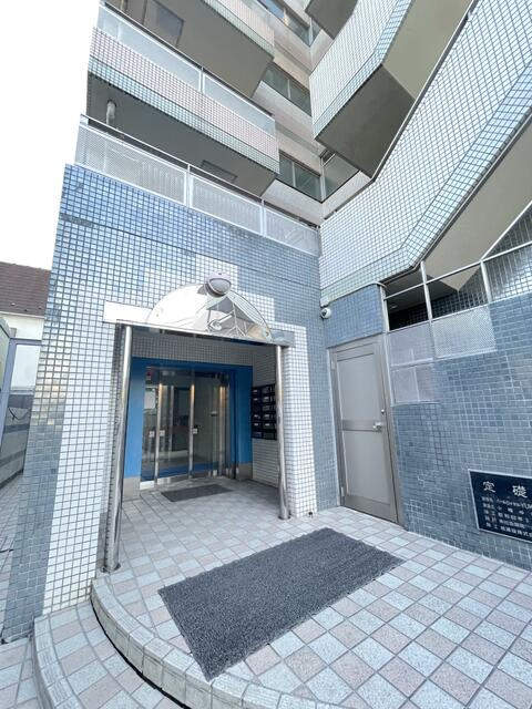 パールロイヤルYUKIのエントランス
