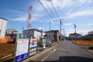 【前面道路含む現地写真】