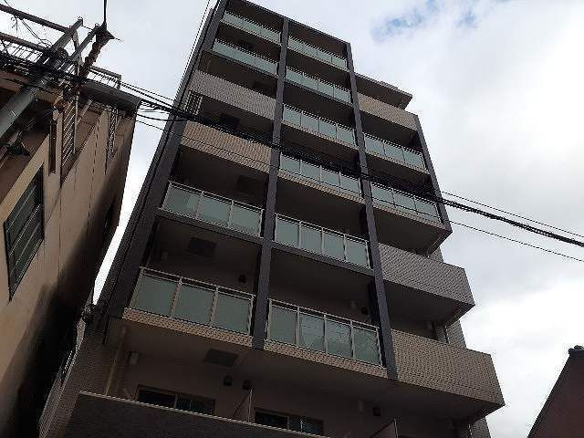 ラタンの外観