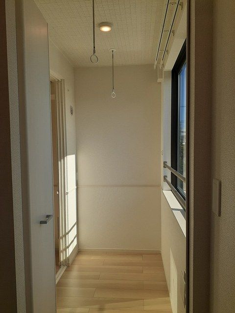 レジデンスまひるの玄関