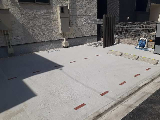 ル　ヴェールＦの駐車場