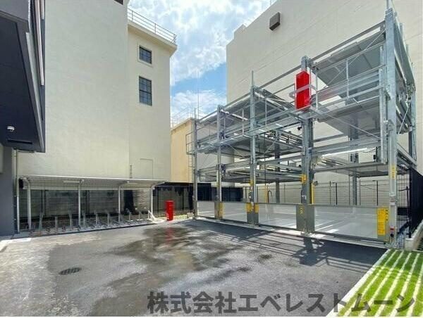 S-RESIDENCE熱田の駐車場