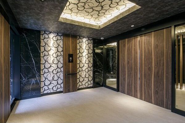 S-RESIDENCE志賀本通Northのエントランス