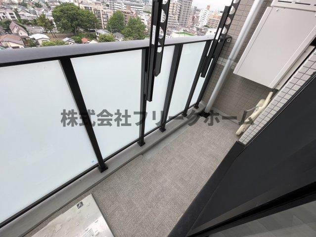 三鷹市下連雀４丁目の賃貸マンションのバルコニー