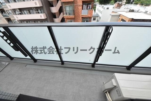 三鷹市下連雀４丁目の賃貸マンションのバルコニー